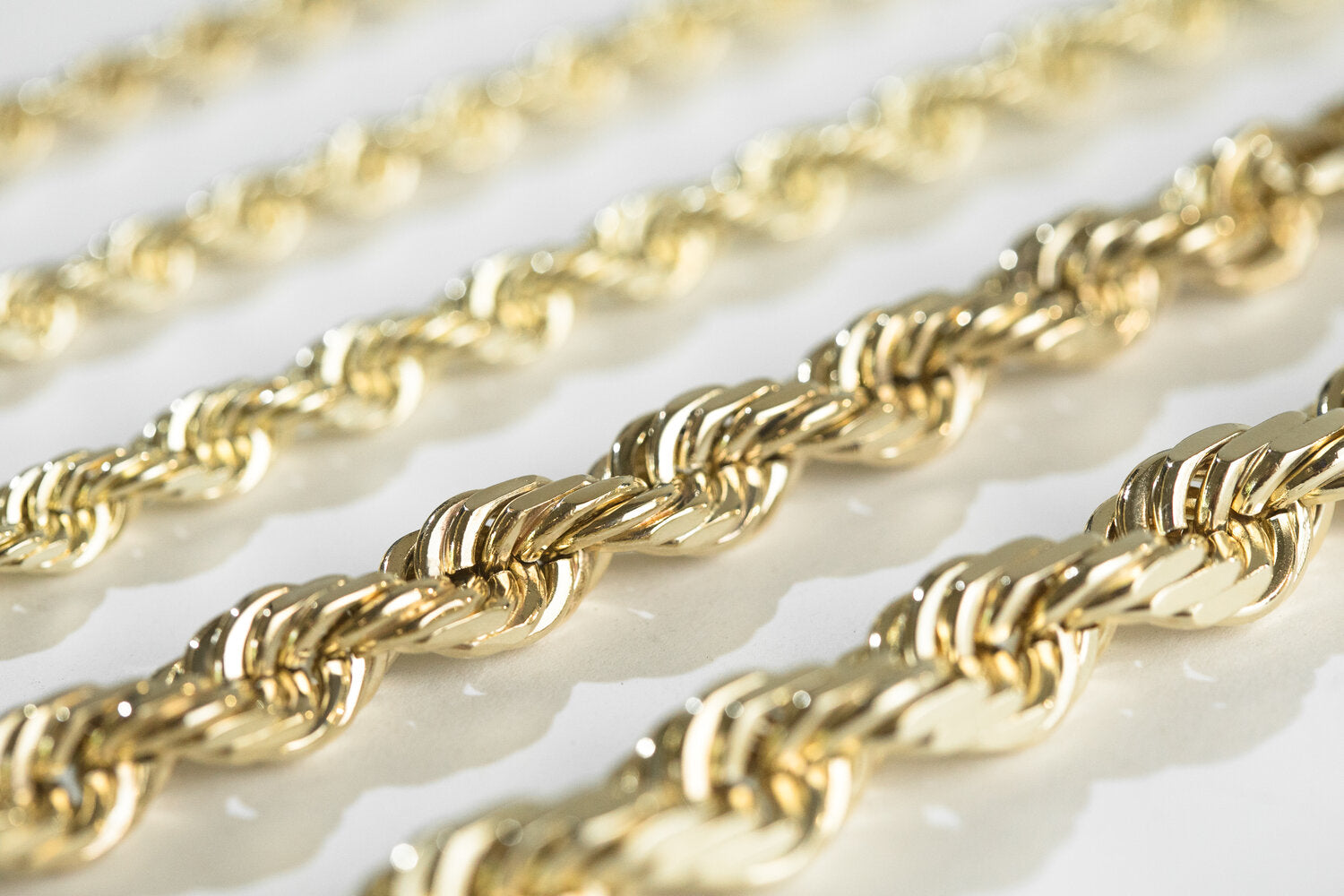 Unraveling the Timeless Elegance: The Rich History of Rope Chains ...