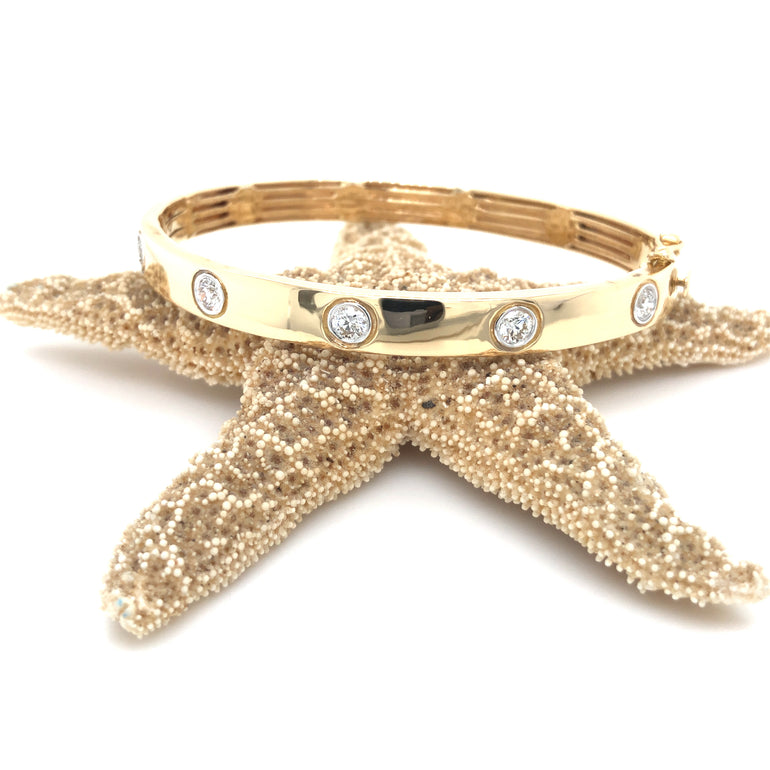 Cartier style 18k gold bracelet with VS diamonds 