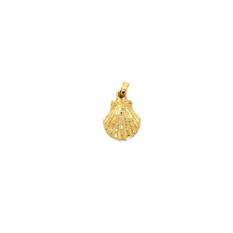 14k Gold Sea Shell Pendant - Barbara Anne's Jewelry 